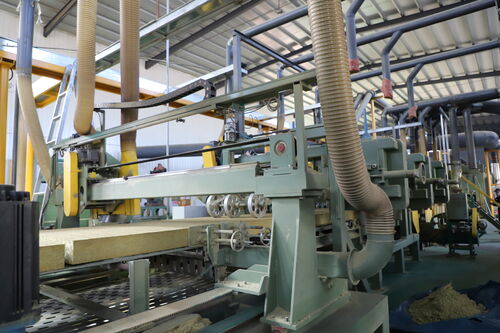 Najnowsze blogi firmy Hebei Greens High Efficiency Rock Mineral Wool Board Laying, Sewing, Cutting and Forming Line (Linia układania, szycia, cięcia i formowania płyt z wełny mineralnej)
