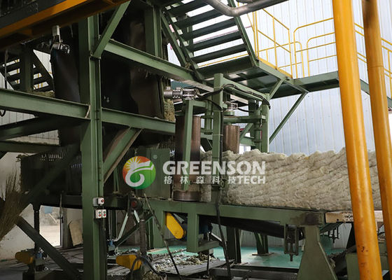 Wysoka wydajna linia produkcyjna wełny mineralnej z zużyciem energii 100-150 kW i systemem sterowania PLC