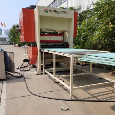 Dobra cena. Automatic Perforated Plasterboard MgO Board Sheet Metal Punching Machine w Internecie