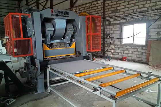 Maszyna perforacyjna gipsowego kafelka gipsowa maszyna do wykładziny