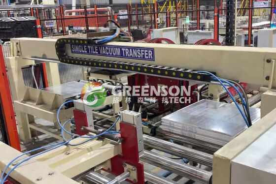 Dobra cena. Automatyczna maszyna do laminowania płyt gipsowych o prędkości laminowania 15 m/min i skutecznej szerokości 1300 mm dla PVC laminowanych płyt gipsowych w Internecie