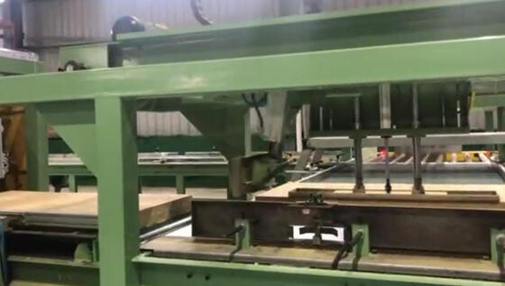 Linia produkcyjna wełny skalnej z systemem sterowania PLC dla wydajności 30000 ton rocznie i gęstości 80-200 kg/m3